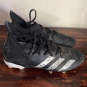 Adidas Predator youth soccer cleats